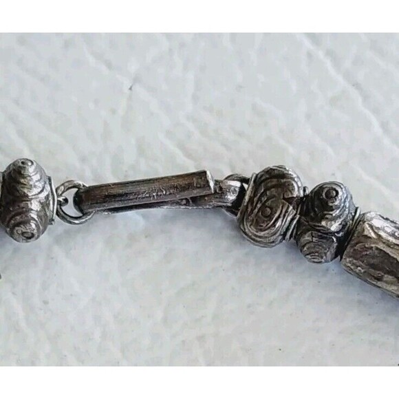 VINTAGE THAI TRIBAL STERLING SILVER OVER WAX REPOUSSE BEADED NECKLACE 18" 48g - Picture 4 of 7